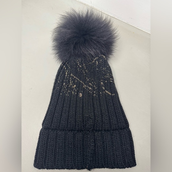 Black Knit Beanie with Faux Fur Pom - Picture 5 of 11